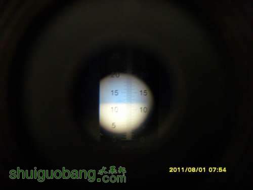 С SI855937.JPG