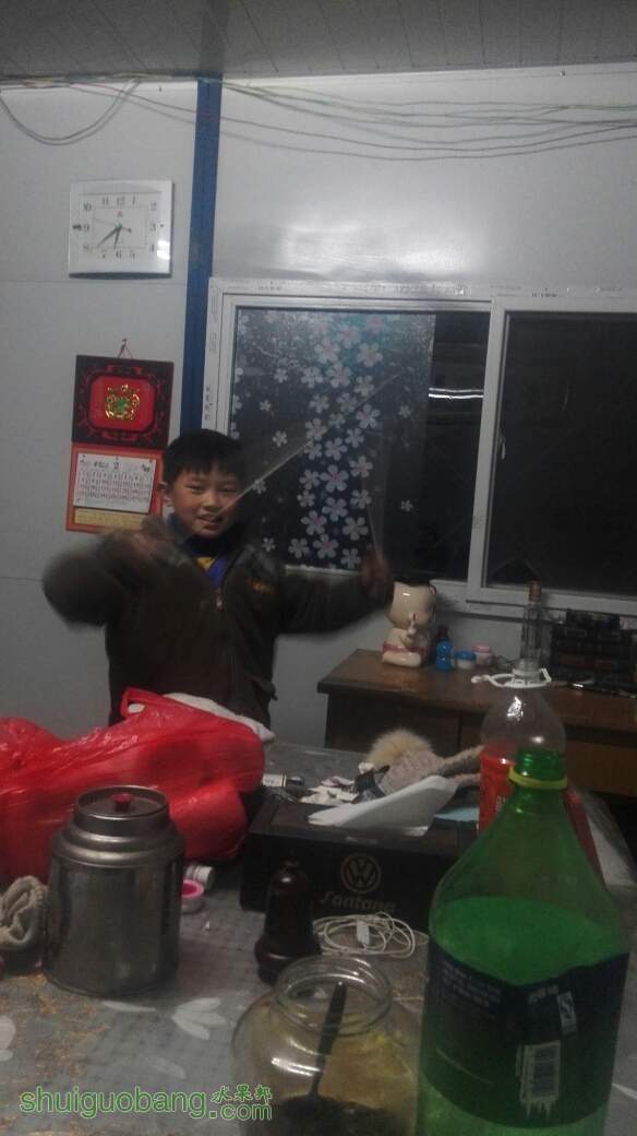 130138un6gin9i6qoqn0sn.jpg