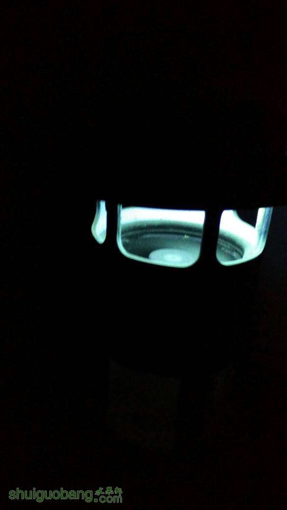 182707aud9q60q4u699dvr.jpg