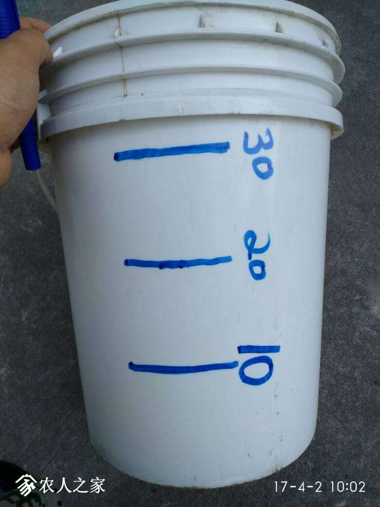 100313da2gaxvdz84x4x42.jpg