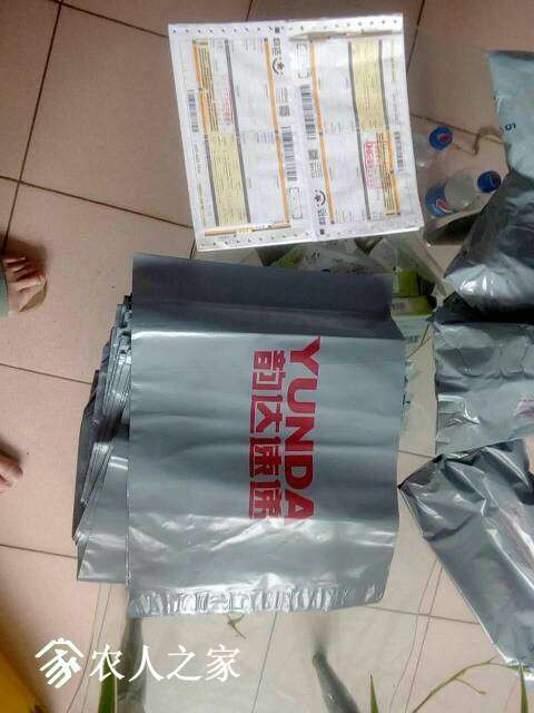 134559j2rmz9q2921xfrom.jpg