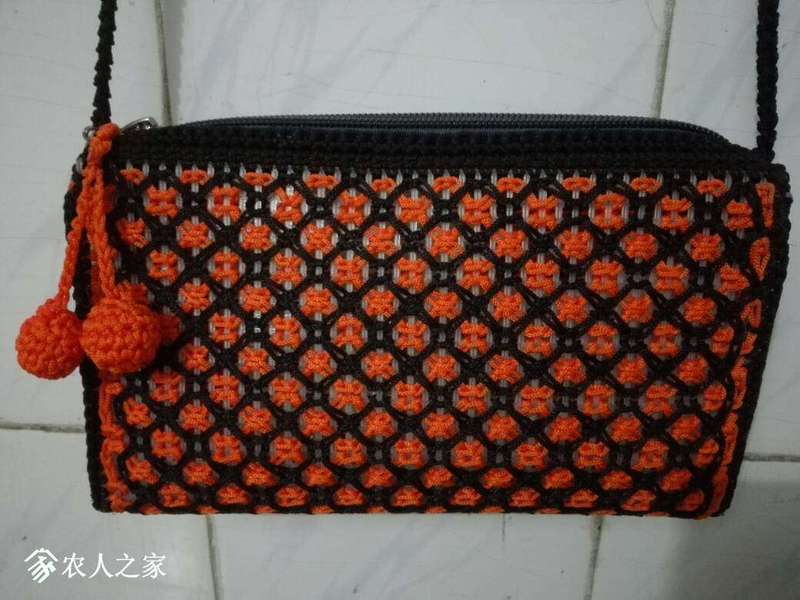 210446shily7hkx6l8h176.jpg